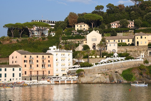 Sapevi perchè Sestri Levante è chiamata “Città dei due mari”? Ecco la ragione