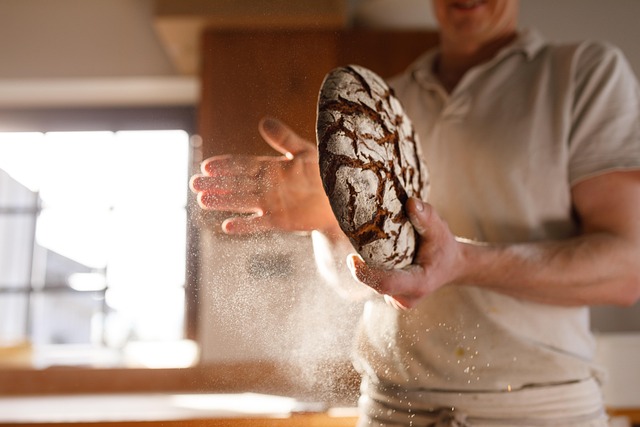 Come pulire il forno dal grasso bruciato in modo veloce ed efficace