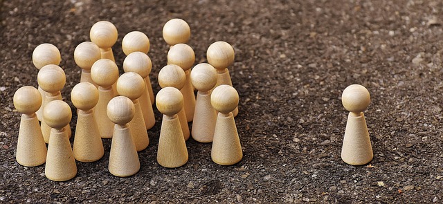 Perché ogni ascensore ha uno specchio? Tutti i motivi Perché ogni ascensore ha uno specchio? Tutti i motivi