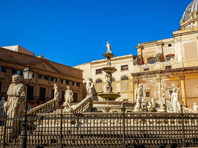 Perchè i Quattro Canti di Palermo si chiamano così? Storia e origine del nome