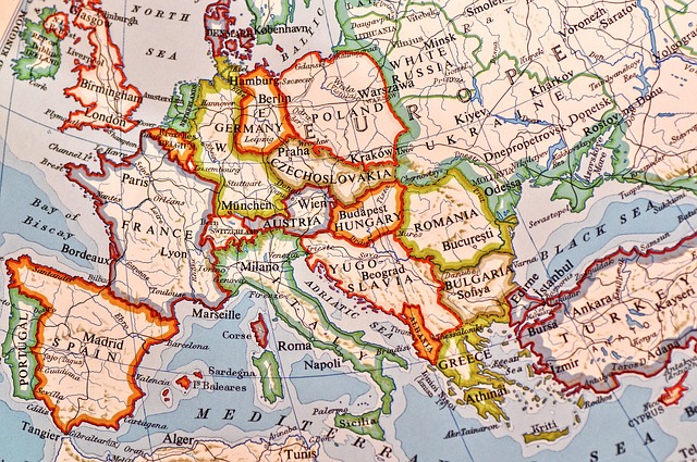 Quanti rifiuti si producono in Italia, ecco la mappa dei dati su scarti e differenziata